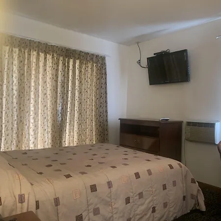 River Inn Motel